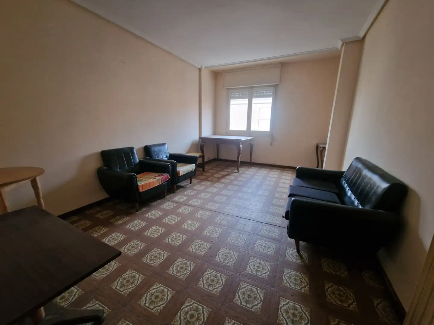 Sala de estar de Piso en venta en Santo Domingo de la Calzada con Calefacción