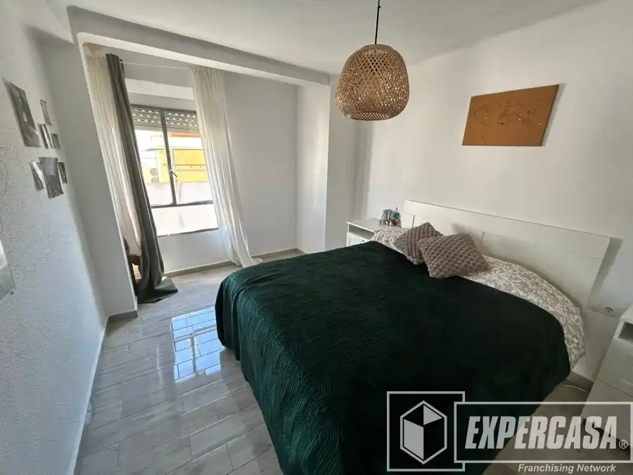 Habitación de Piso en venta en Alzira con Amueblado
