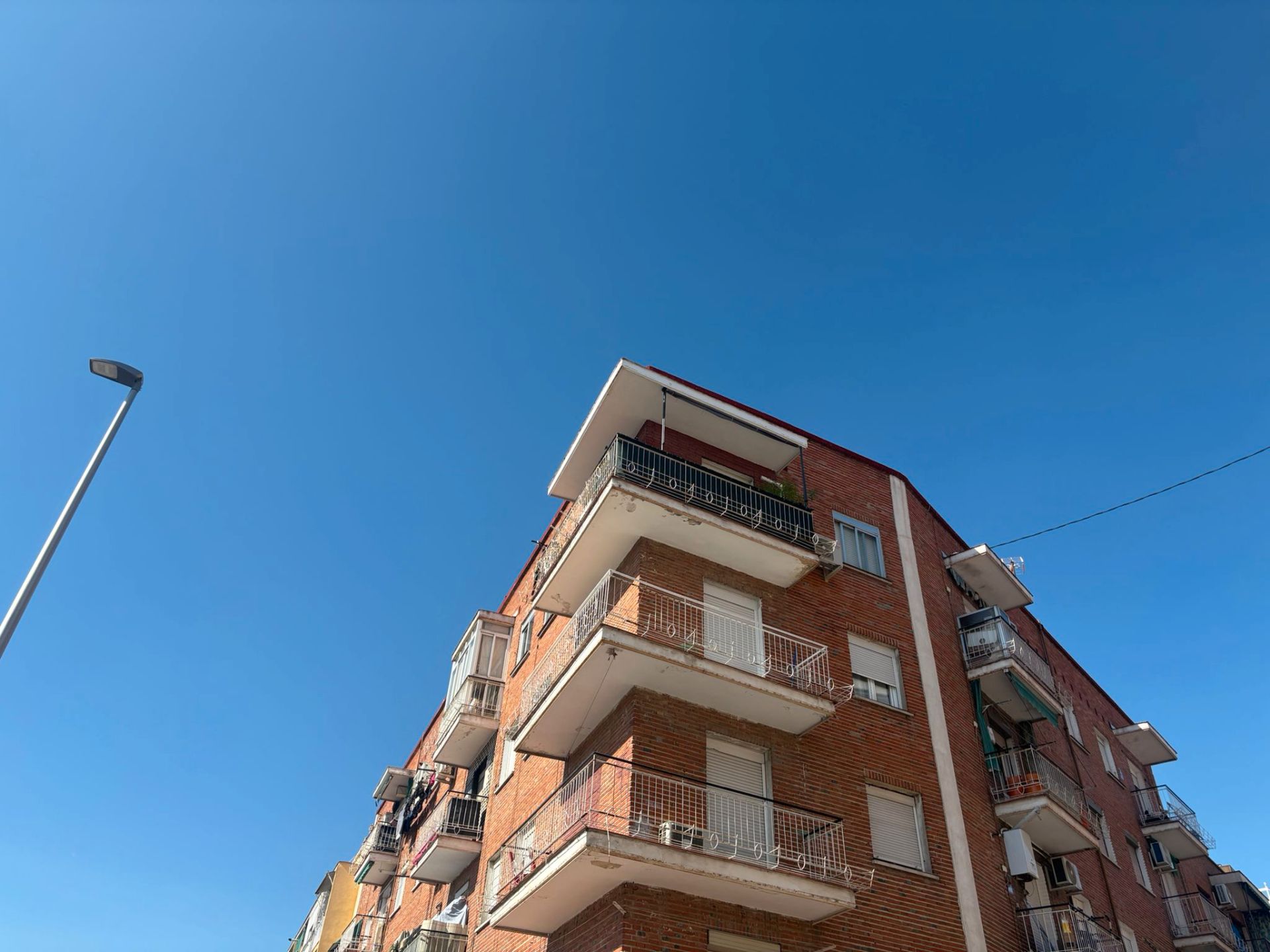 Vista exterior de Pis en venda en  Madrid Capital amb Calefacció, Terrassa i Moblat