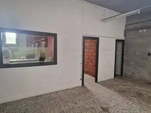 Fabrikhallen zum Verkauf in Santa Maria d'Oló mit Alarm