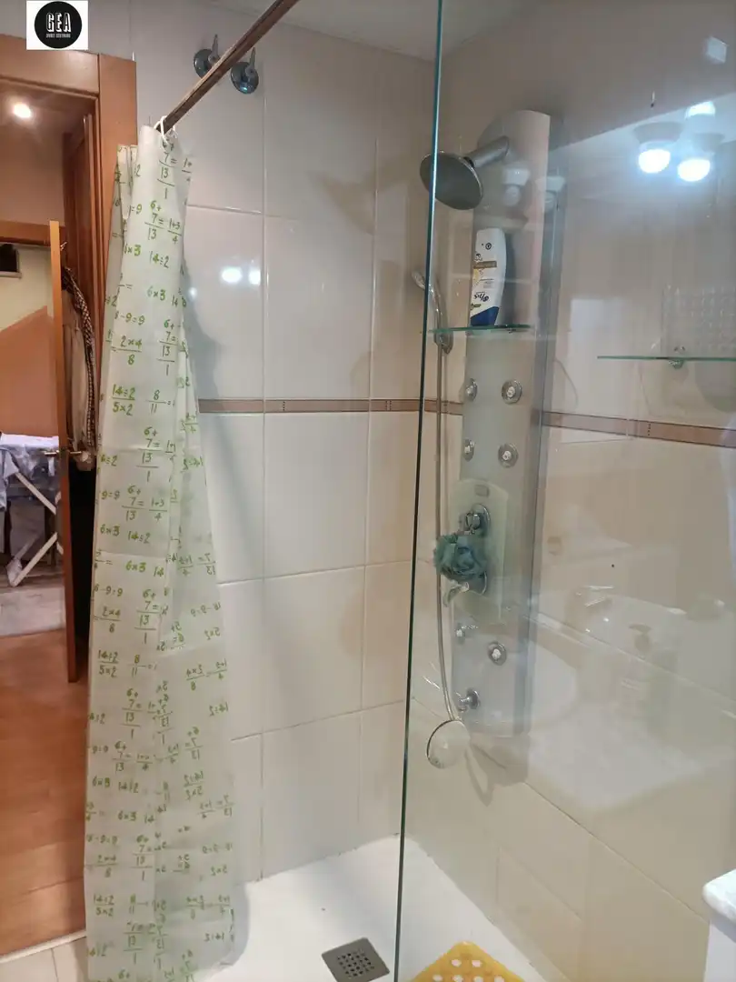 Baño de Casa o chalet en venta en Vilanova de Segrià con Aire acondicionado, Calefacción y Jardín privado