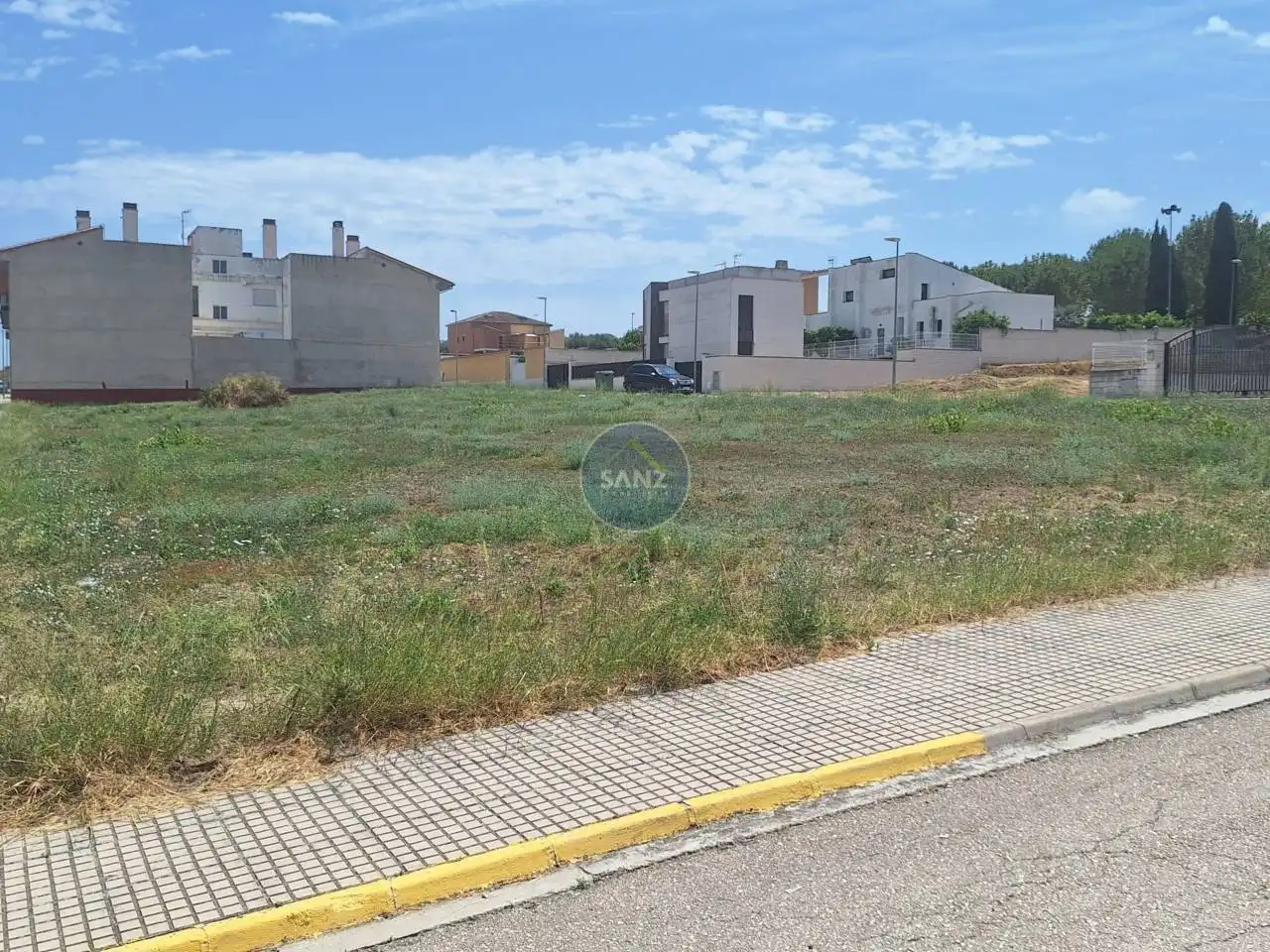 Industrial land for sale in Montaverner