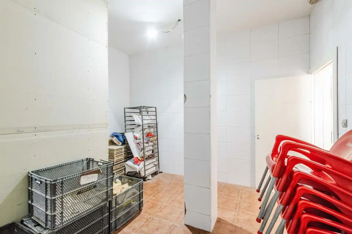 Local en venta en Marbella con Calefacción