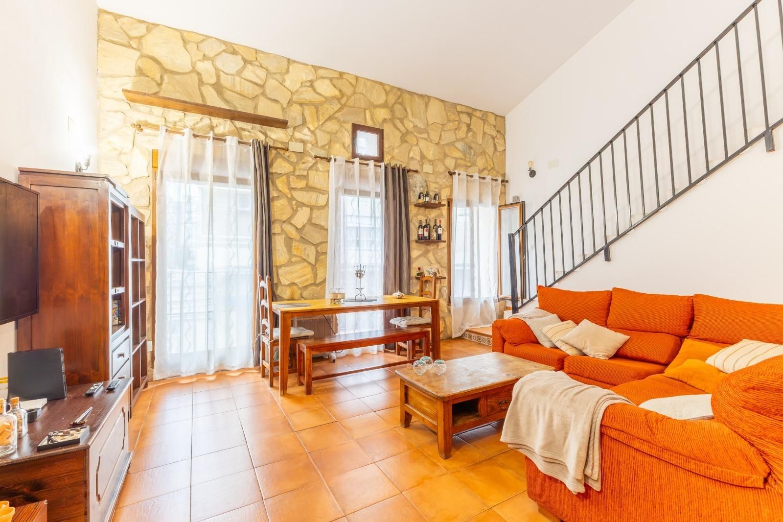 Exterior view of Country house for sale in Mislata  with Air Conditioner