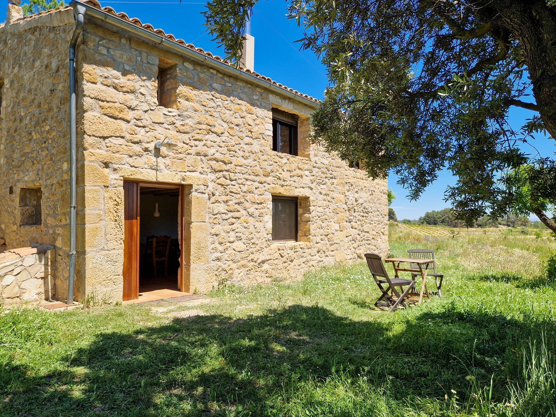 Exterior view of House or chalet for sale in Gandesa  with Private garden, Storage room and Furnished