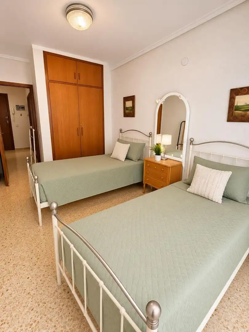 Bedroom of Flat for sale in Valencia  with Air Conditioner, Furnished and Balcony