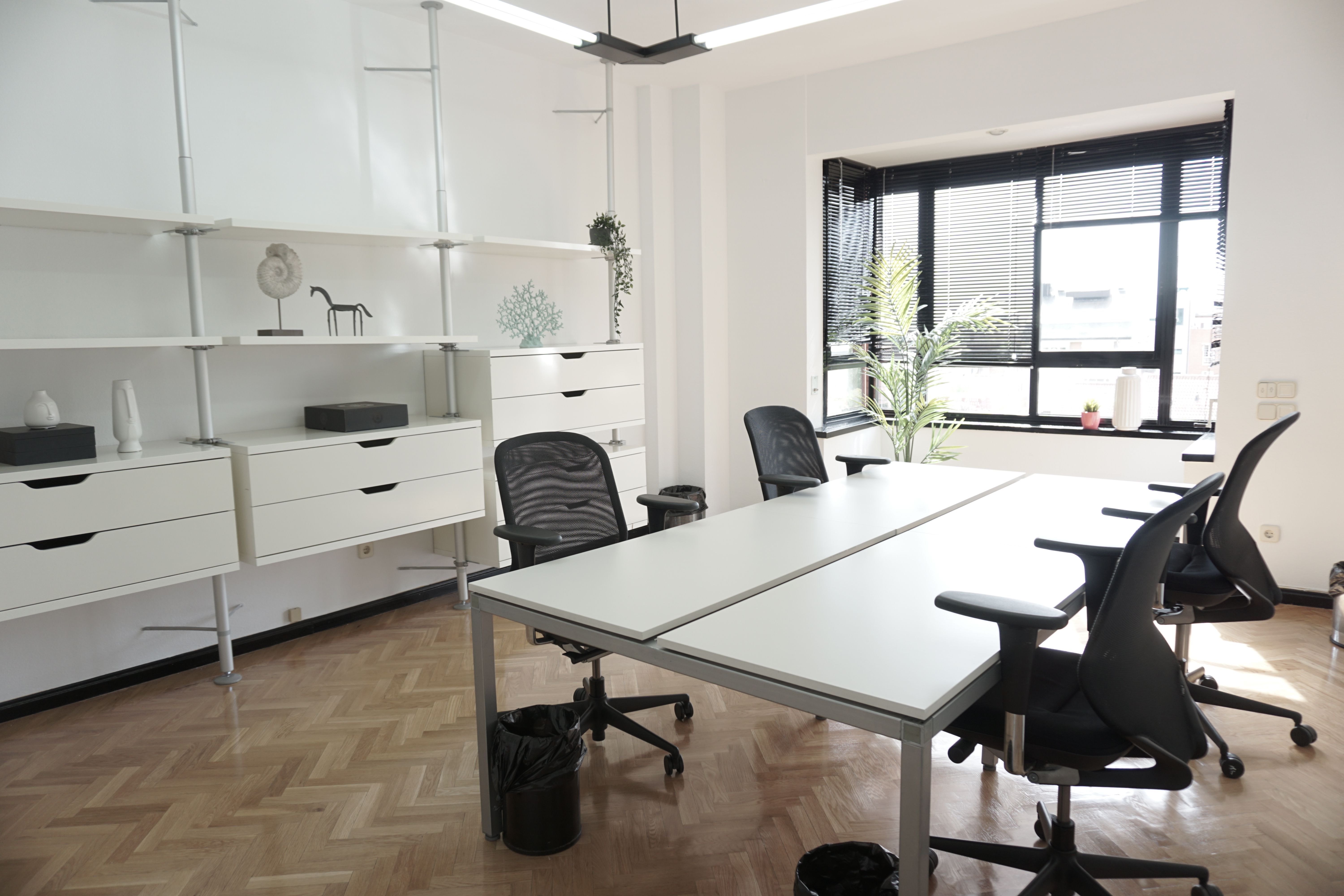 Office to rent in Calle de Josefa Valcárcel, 8, San Pascual