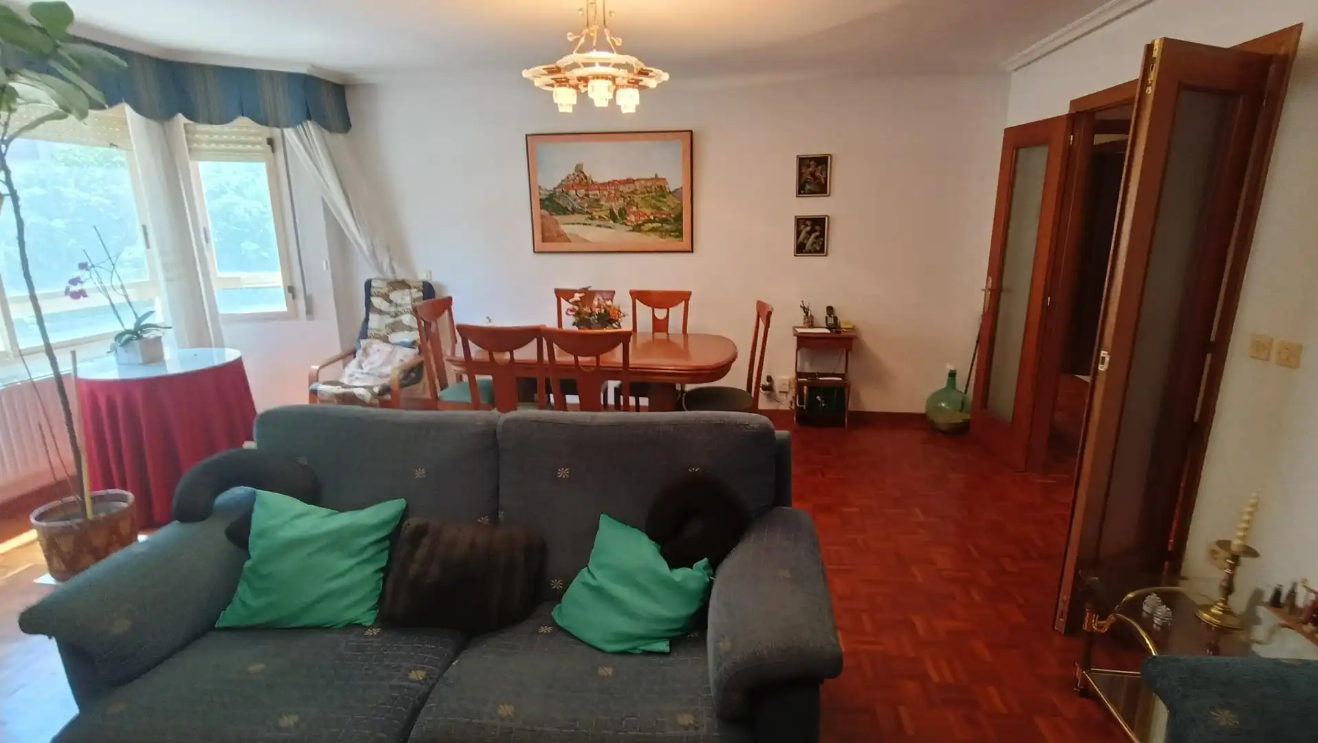 Sala de estar de Piso en venta en Burgos con Calefacción, Terraza y Trastero