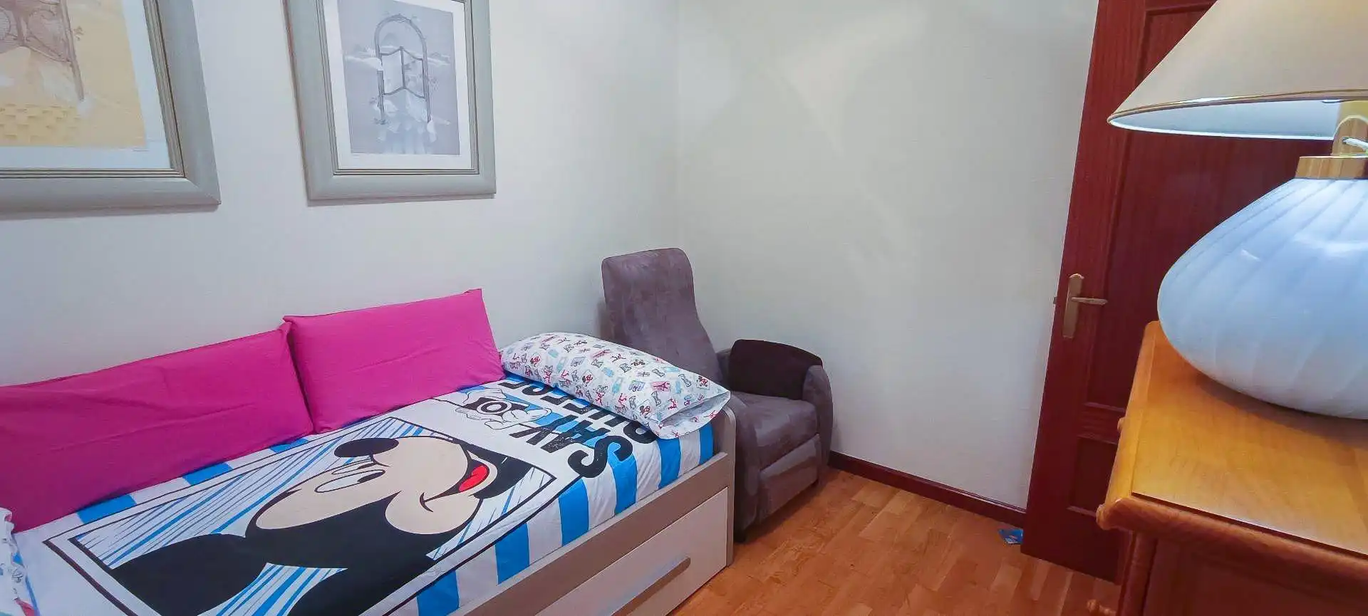 Habitación de Piso de alquiler en León Capital  con Calefacción, Terraza y Amueblado