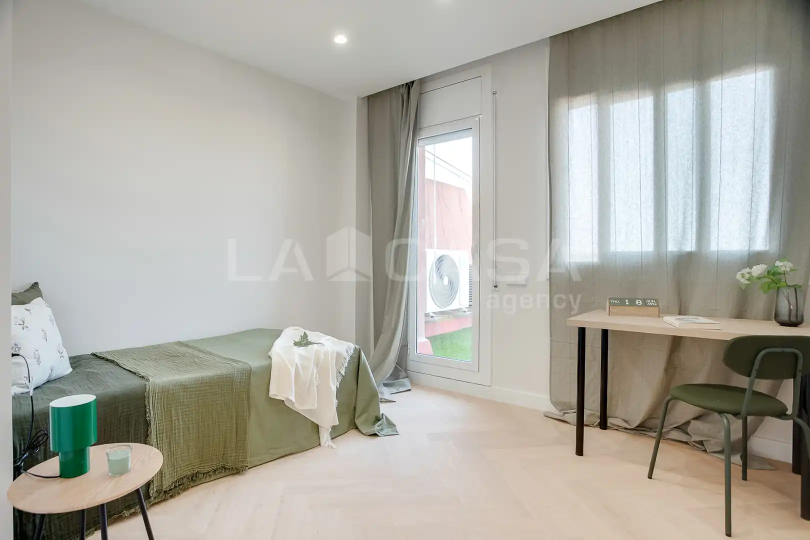 Habitación de Ático en venta en Granollers con Calefacción y Terraza