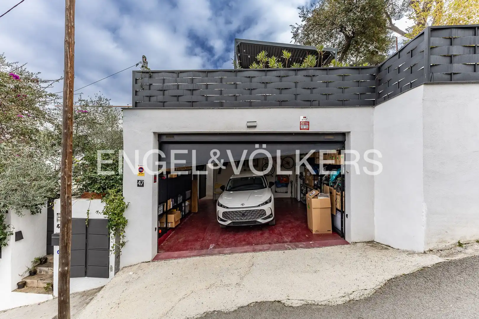 Exterior view of Houses for sale in Sant Cugat del Vallès  with Air Conditioner, Heating and Private garden