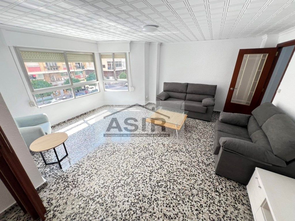 Sala d'estar de Pis en venda en Alzira amb Aire condicionat, Terrassa i Balcó