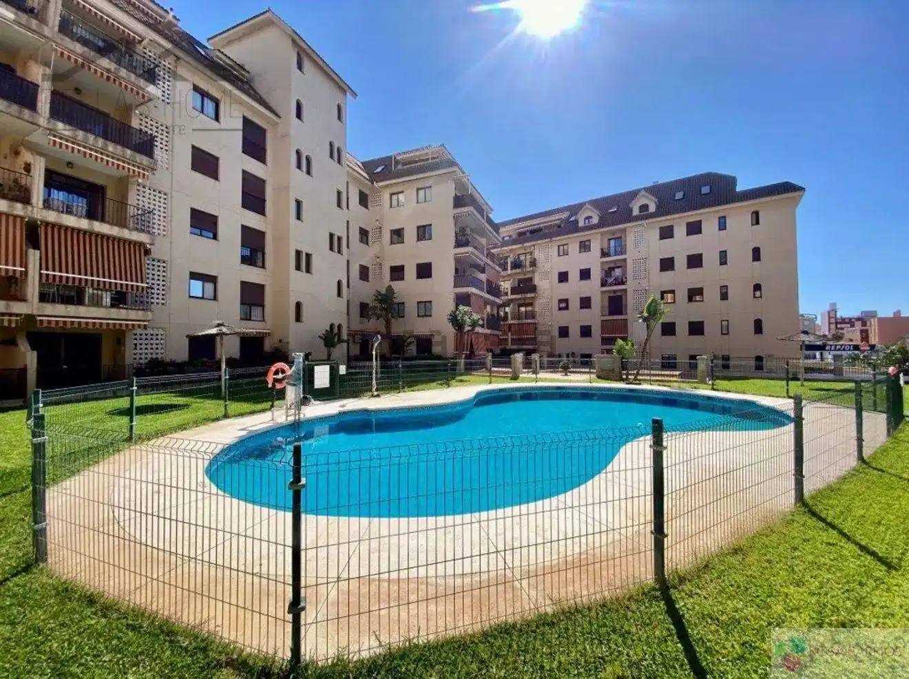 Piscina de Estudi en venda en Manilva amb Terrassa i Piscina comunitària
