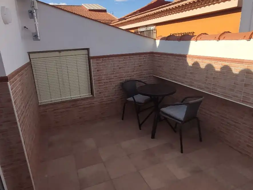 Terrasse von Wohnung zur Miete in La Solana   mit Klimaanlage, Terrasse und Abstellraum