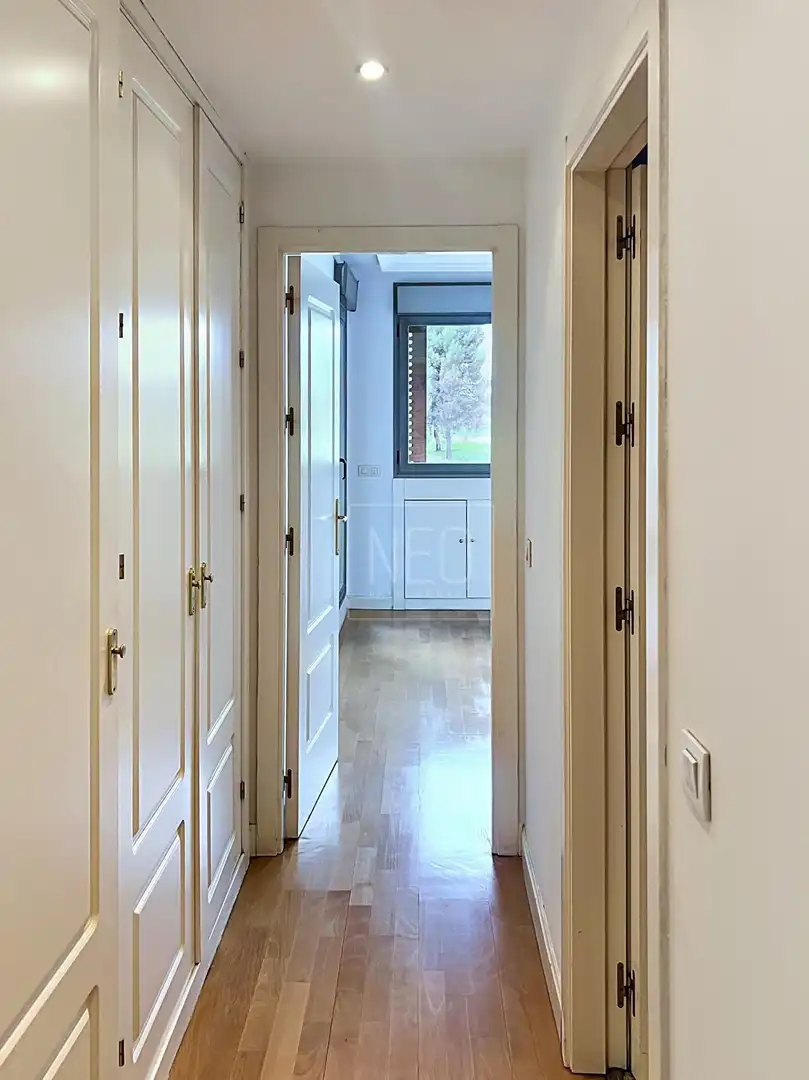 Flat for sale in Madrid  with Air Conditioner, Heating and Private garden