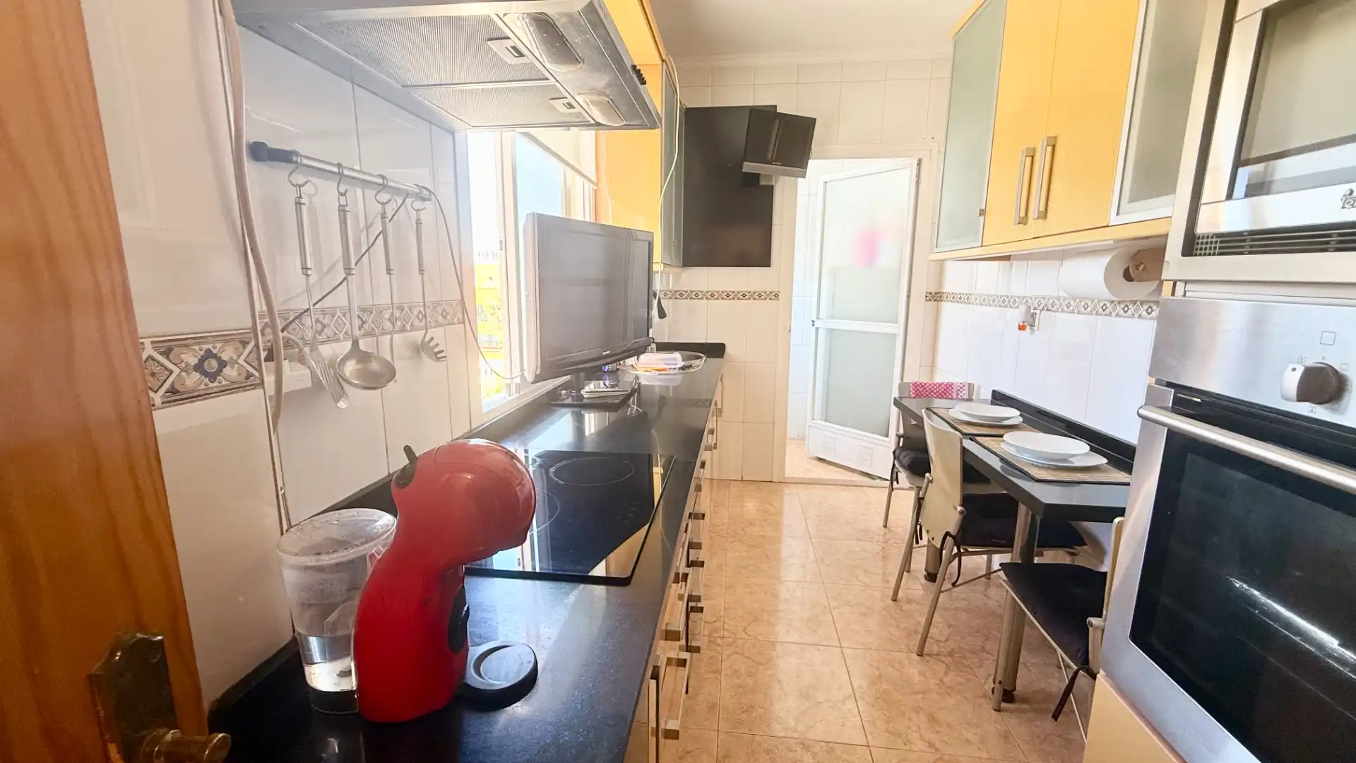 Cuina de Àtic en venda en Almería amb Terrassa i Moblat