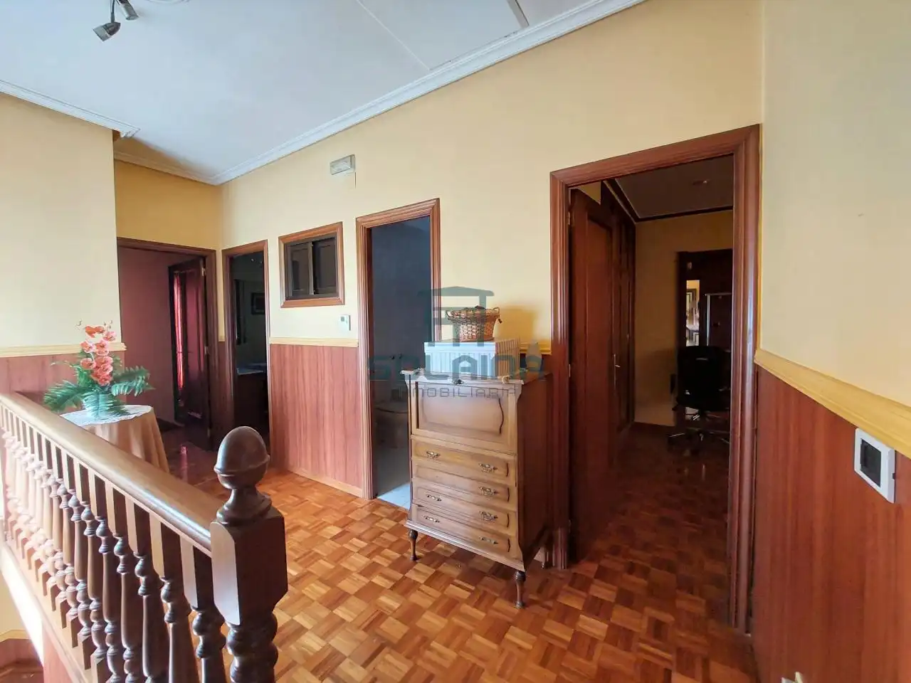 Casa adosada en venda en San Cibrao das Viñas amb Calefacció, Jardí privat i Parquet