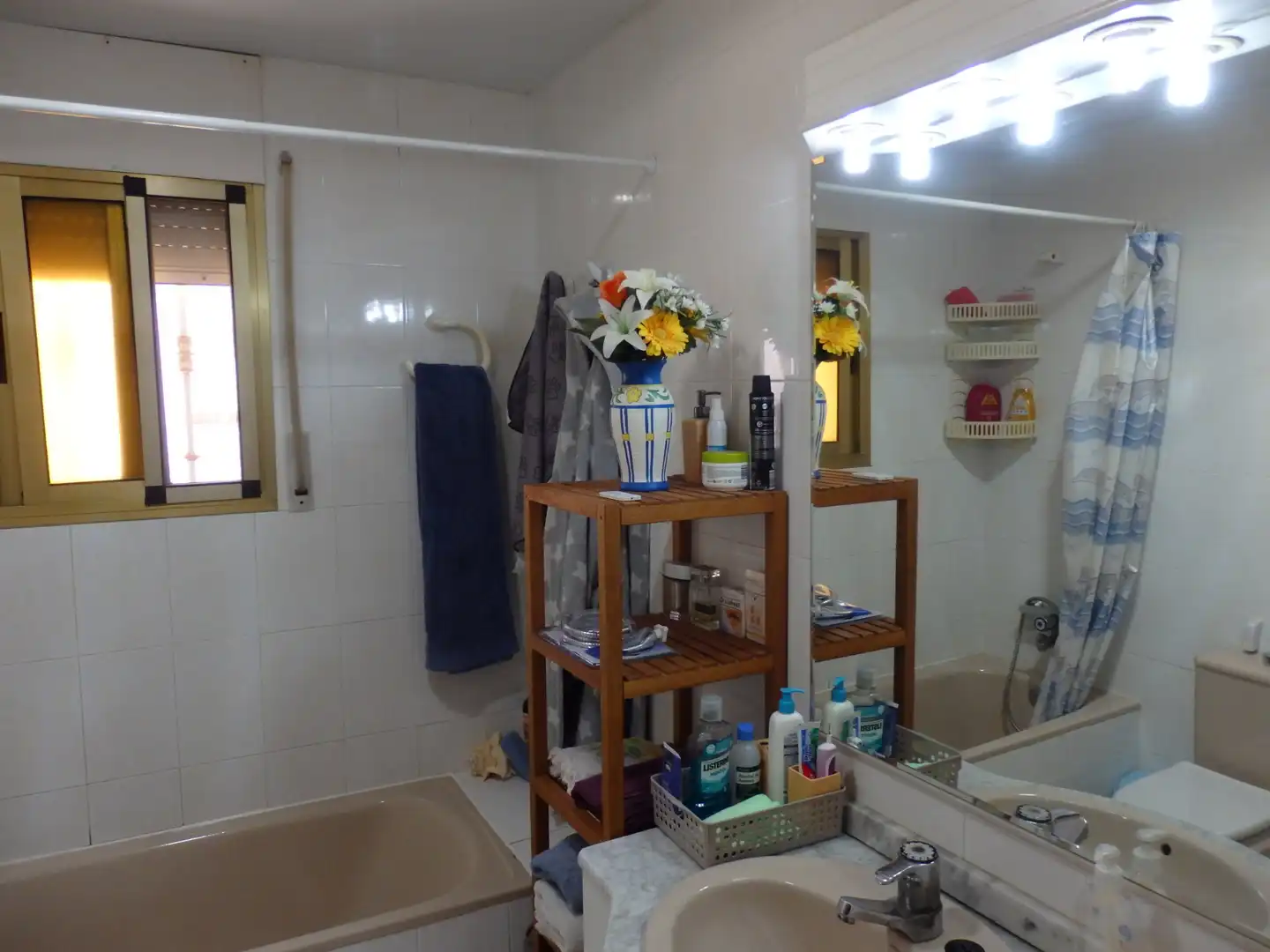 Badezimmer von Erdgeschoss zum Verkauf in Mont-roig del Camp mit Klimaanlage, Privatgarten und Terrasse