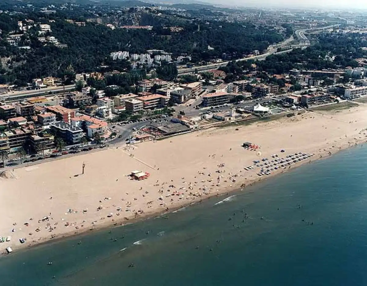 Vista exterior de Garaje en venta en Castelldefels