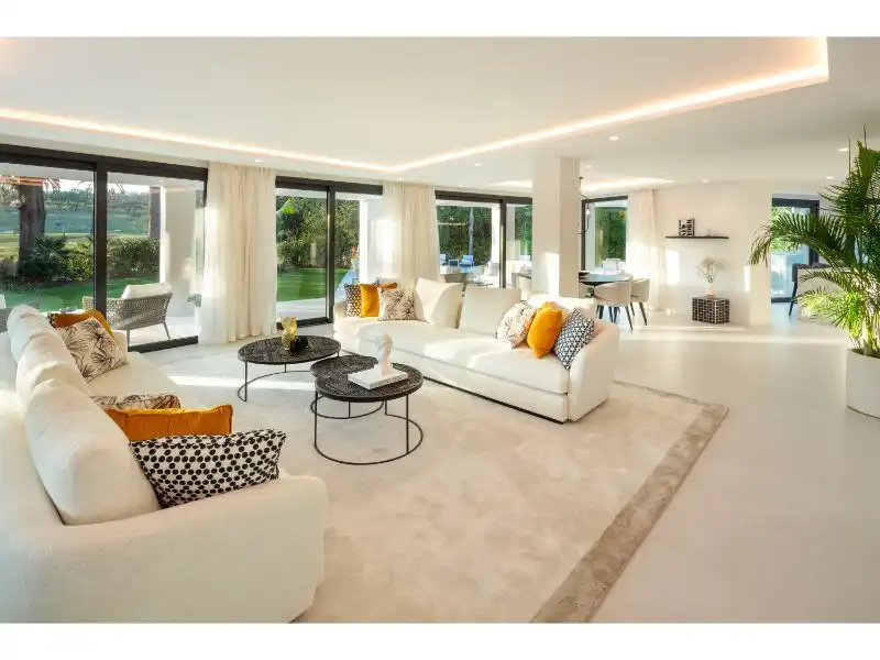 Casa con piscina en venta en Marbella Centro, imagen 3