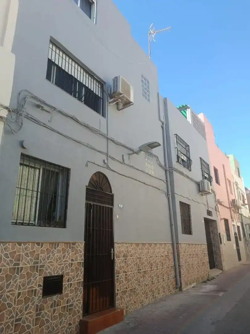 Vista exterior de Casa adosada en venda en Barriadas Norte