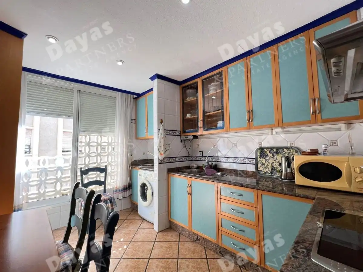 Kitchen of Flat for sale in Torrevieja  with Terrace and Furnished
