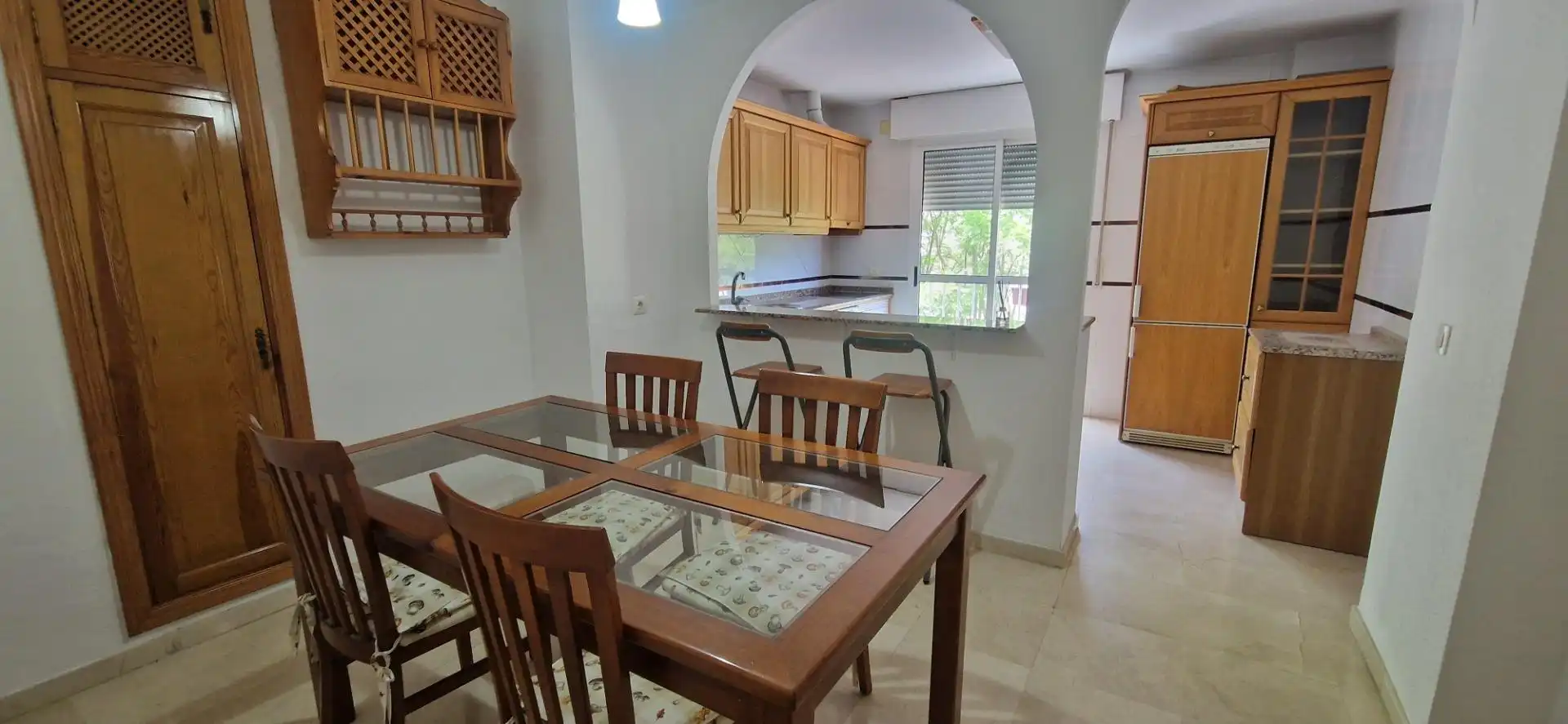 Flat with lift to rent in LICTORES