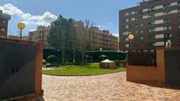 Jardí de Pis de lloguer en  Madrid Capital amb Aire condicionat, Calefacció i Terrassa