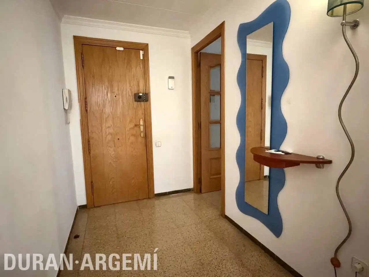 Dachboden zum Verkauf in Terrassa mit Möbliert und Balkon
