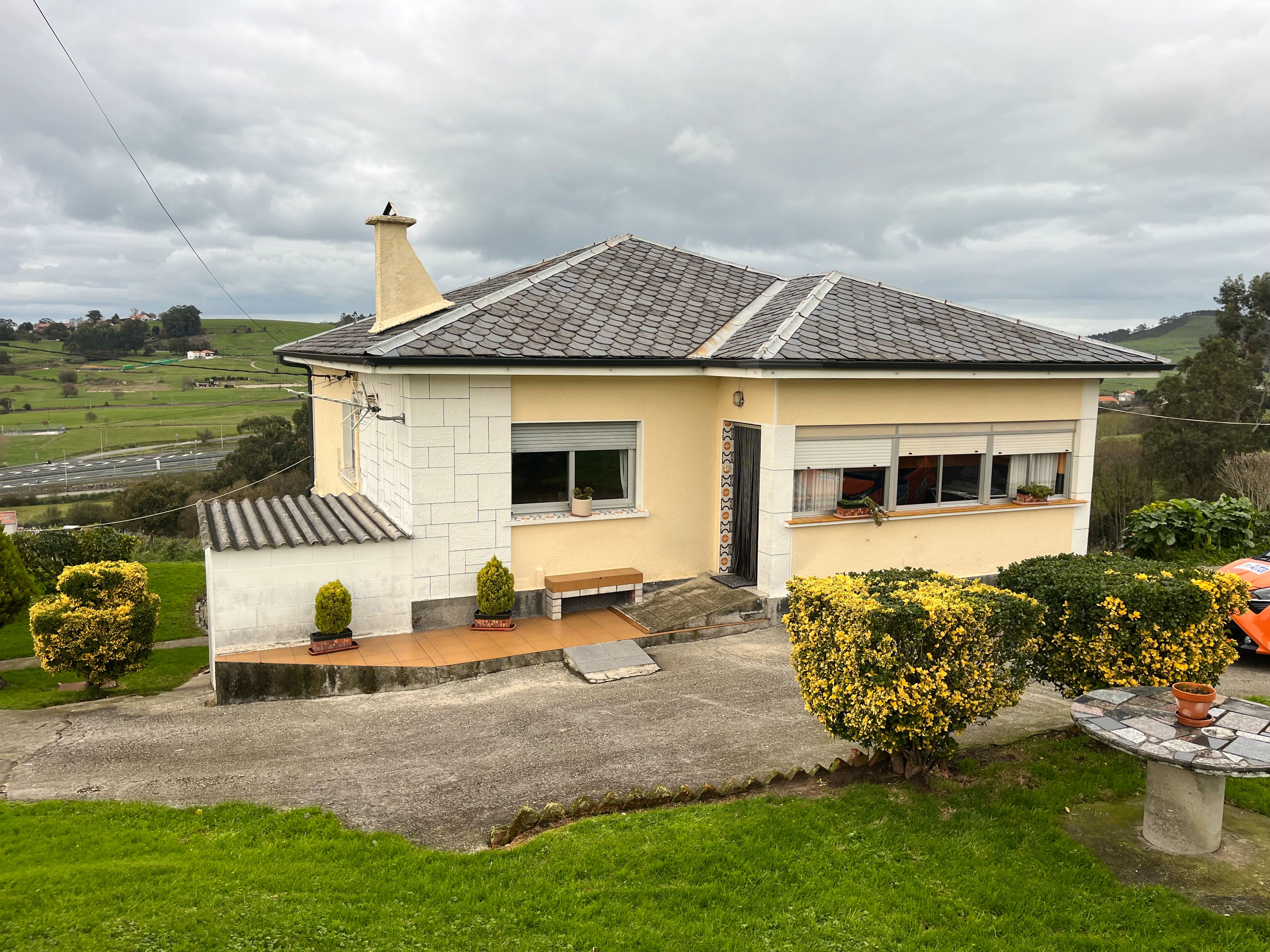 Exterior view of House or chalet for sale in Miengo  with Heating and Private garden