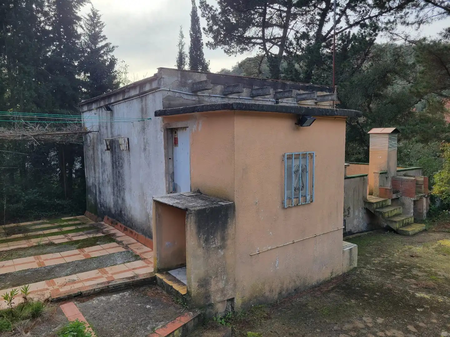Vista exterior de Finca rústica en venda en Lloret de Mar amb Aire condicionat, Jardí privat i Alarma