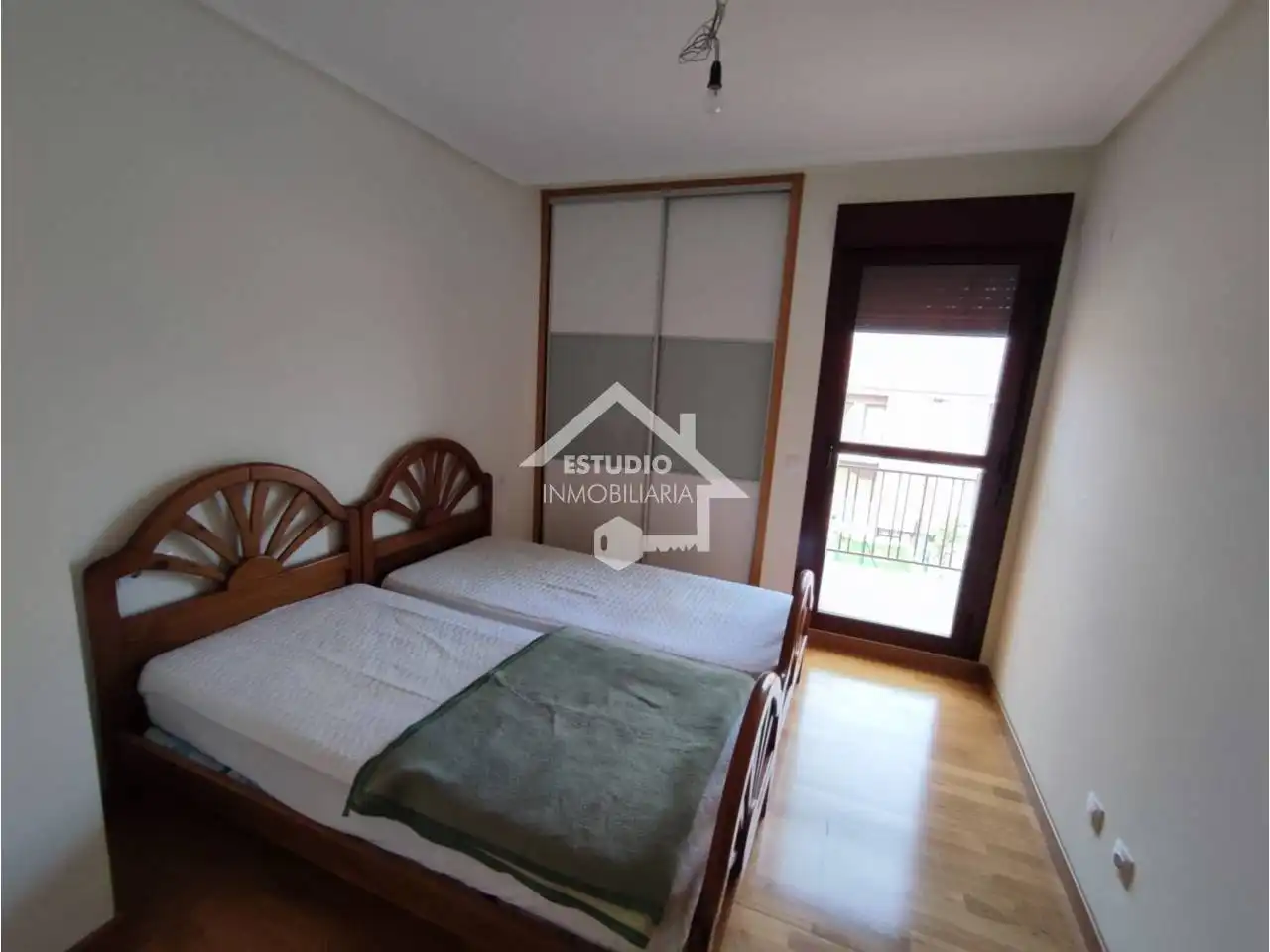 Bedroom of Detached homes for sale in Canillas de Río Tuerto  with Heating, Parquet flooring and Terrace