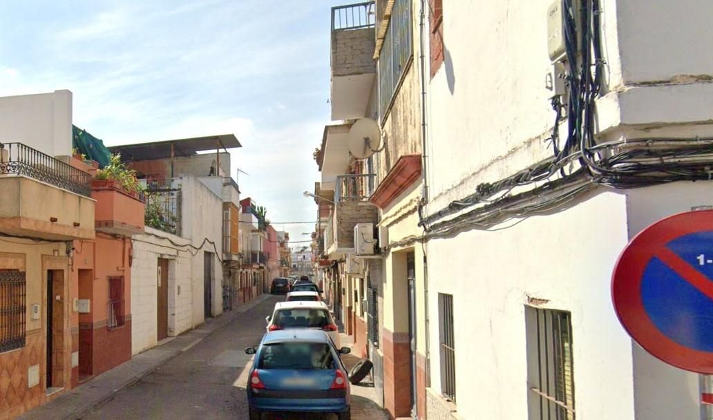 Exterior view of Flat for sale in  Sevilla Capital