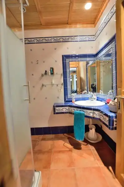 Bathroom of Houses for sale in Ronda  with Private garden, Terrace and Storage room