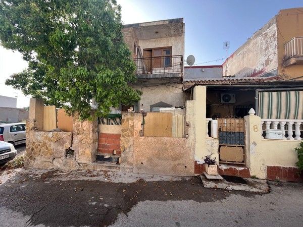 Vista exterior de Piso en venta en Cartagena