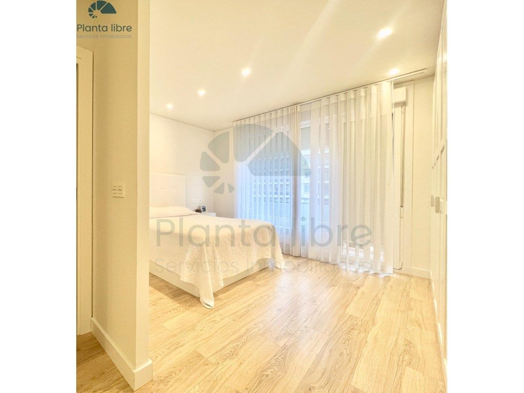 Schlafzimmer von Maisonette zum Verkauf in  Logroño mit Heizung, Terrasse und Möbliert