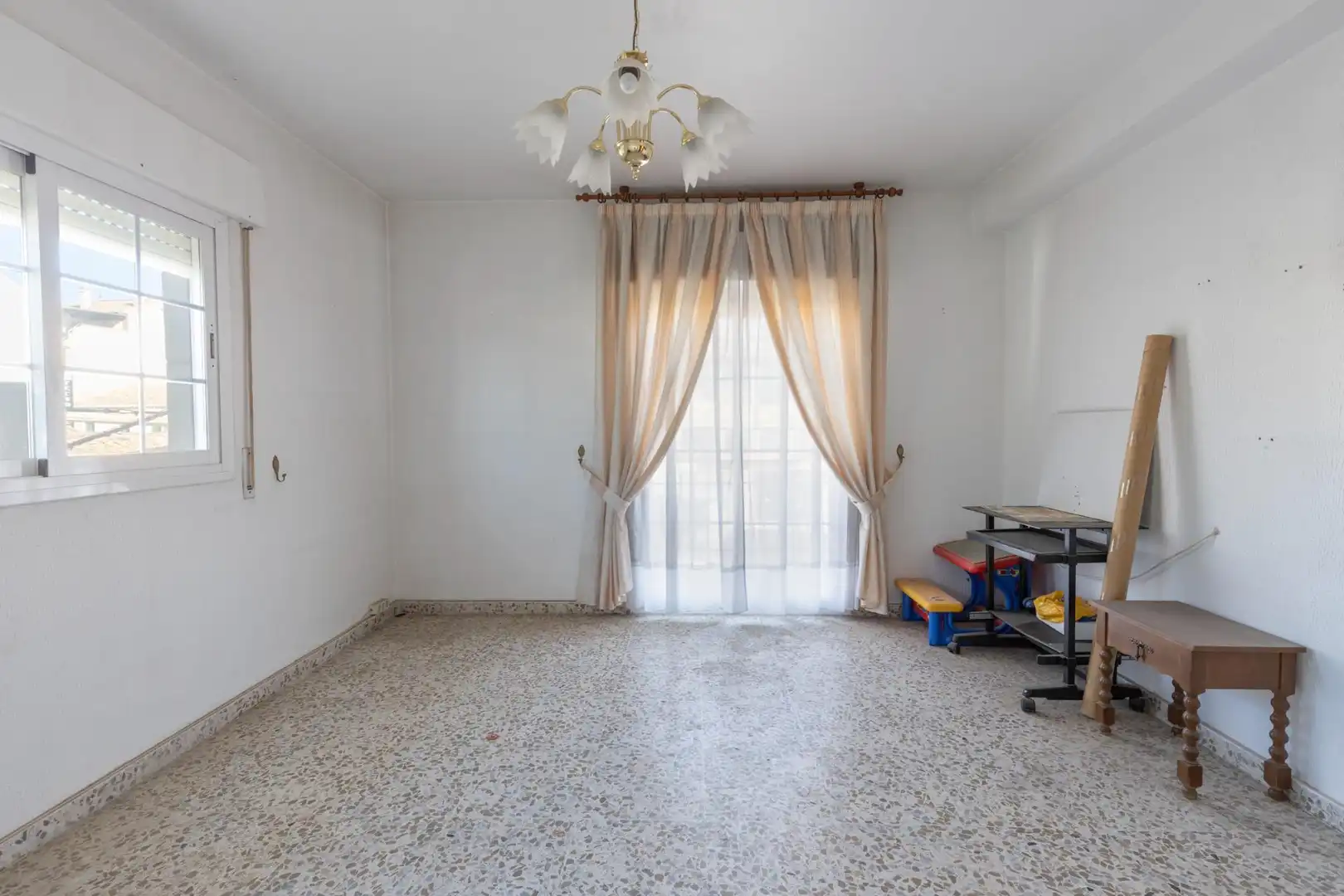 Buildings for sale in La Zubia