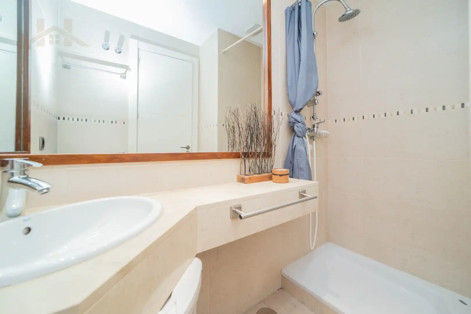 Baño de Piso en venta en Zona Monte El Pilar