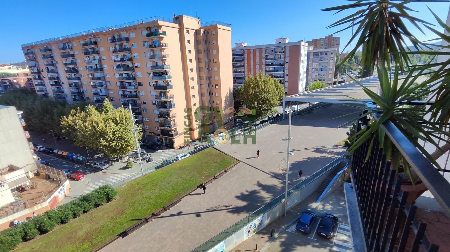 Exterior view of Flat for sale in Rubí  with Heating, Terrace and Balcony