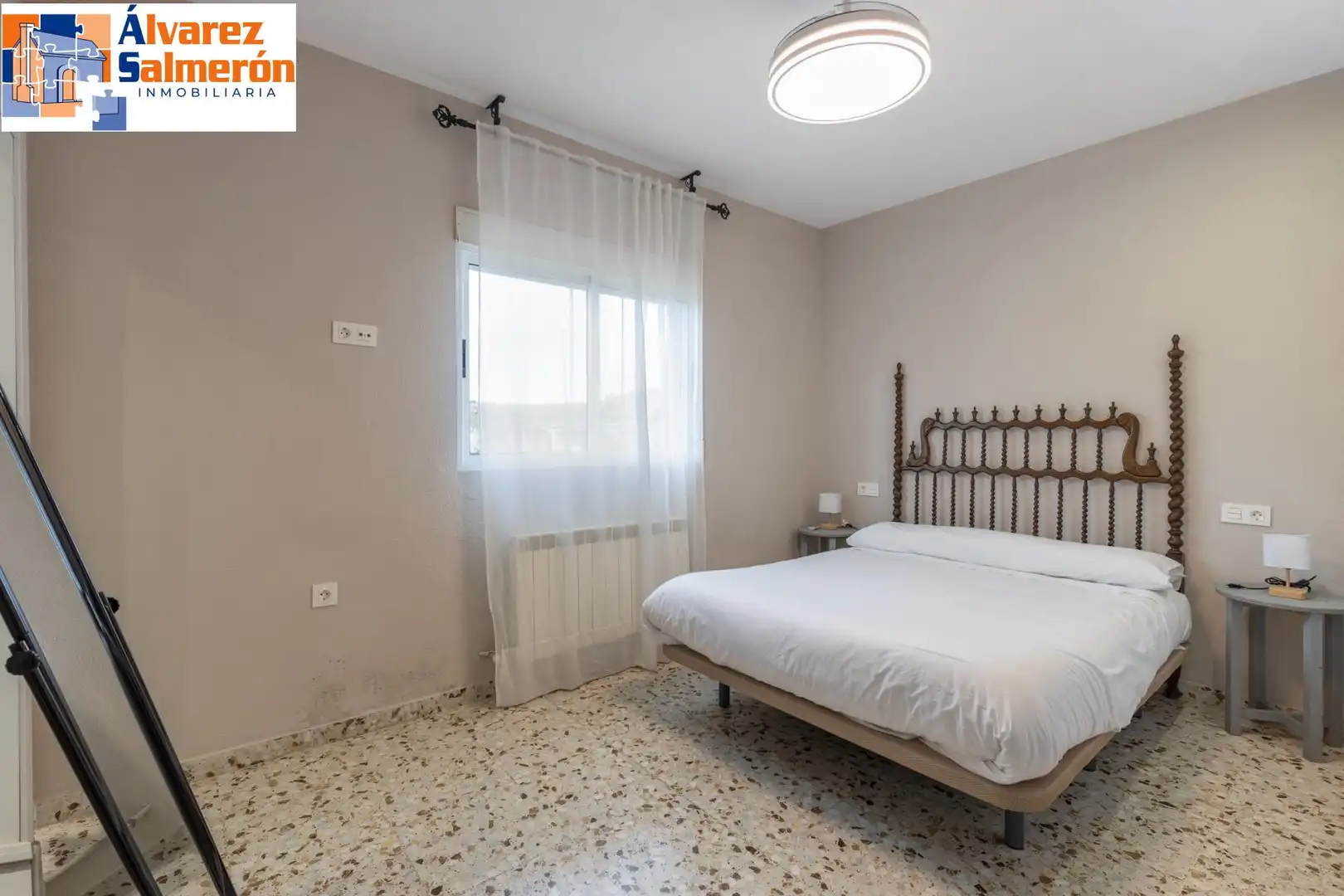 Dormitori de Casa o xalet en venda en Huétor de Santillán amb Calefacció i Piscina