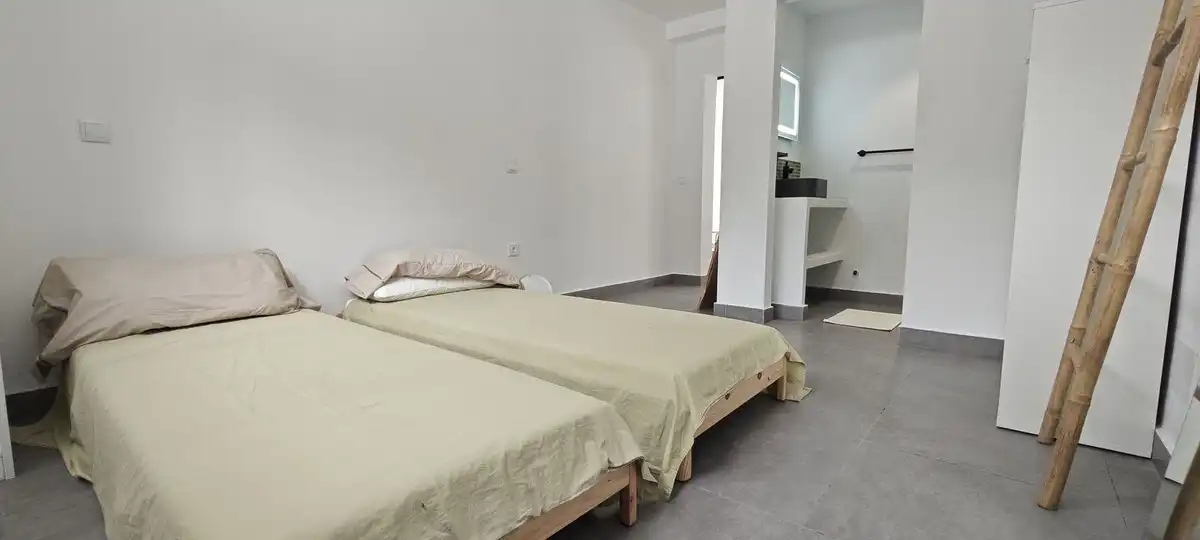 Dormitori de Casa o xalet en venda en Marbella amb Aire condicionat, Jardí privat i Piscina