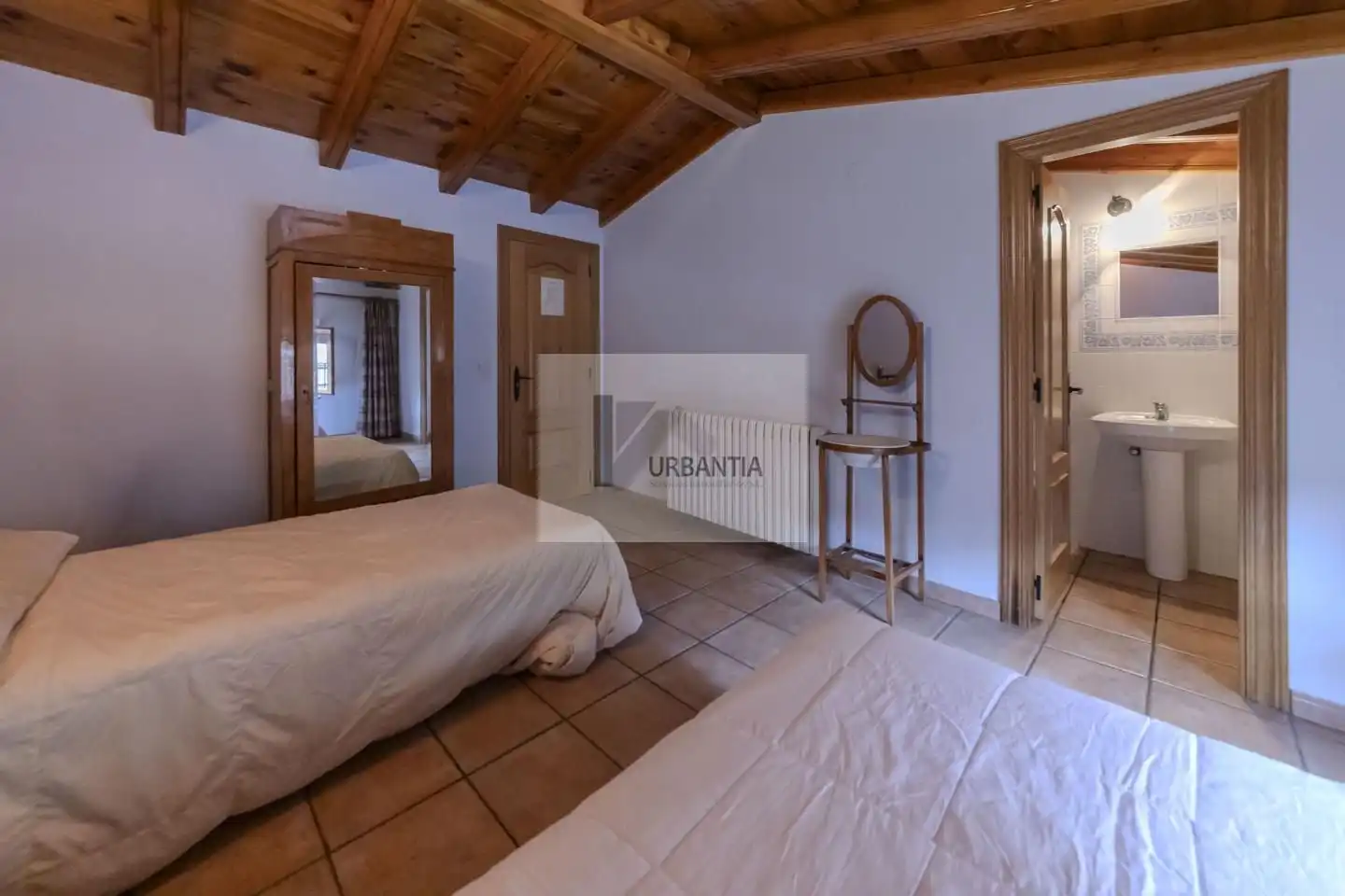 Dormitori de Casa o xalet en venda en Sos del Rey Católico amb Calefacció
