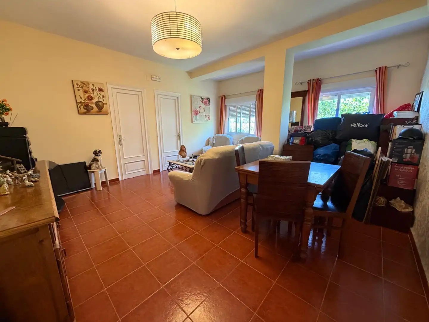 Living room of Houses for sale in Chulilla  with Air Conditioner, Heating and Terrace