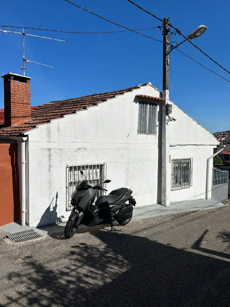 Vista exterior de Casa adosada en venta en Vigo  con Jardín privado