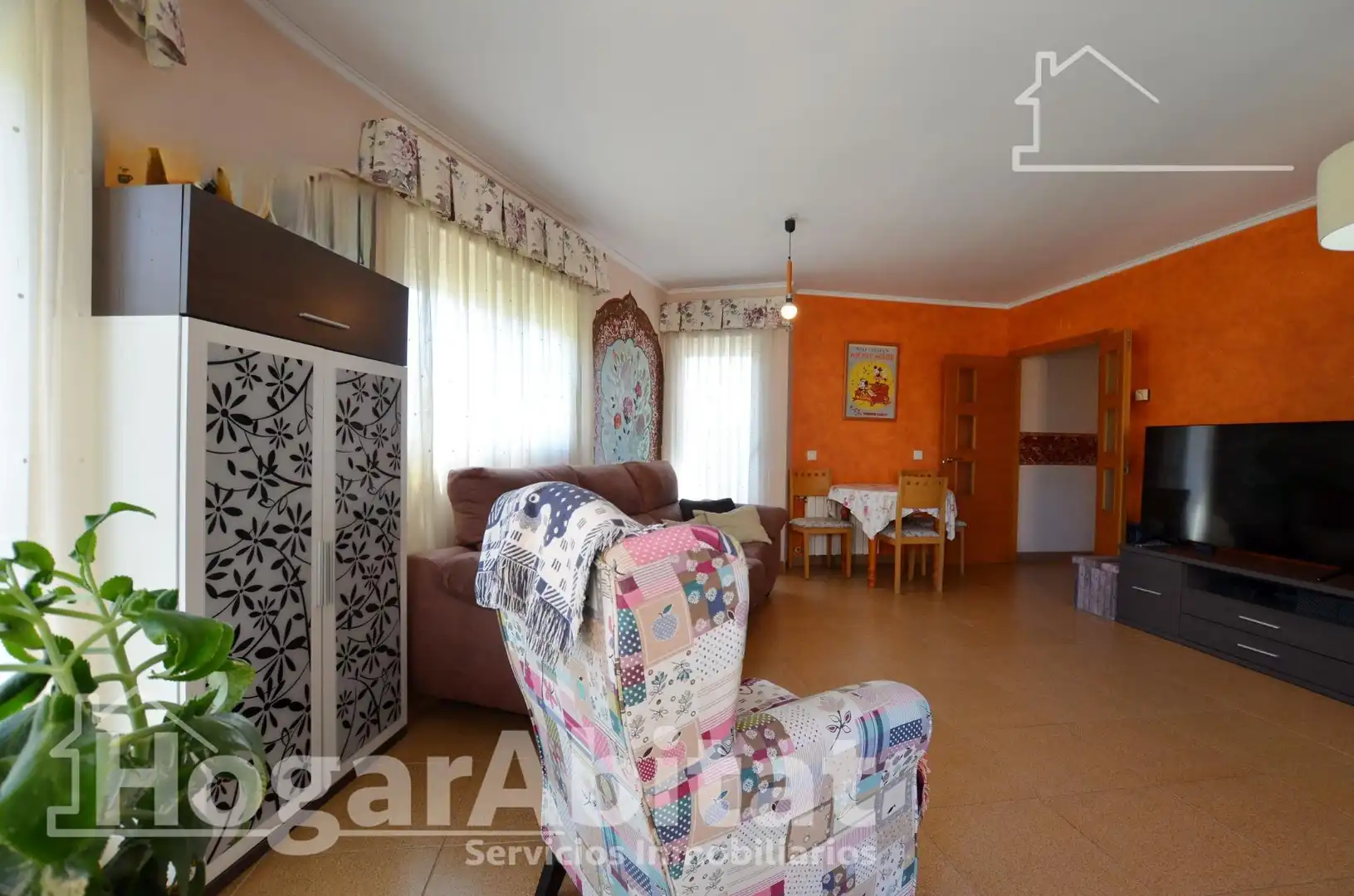 Sala de estar de Piso en venta en Tavernes de la Valldigna con Trastero