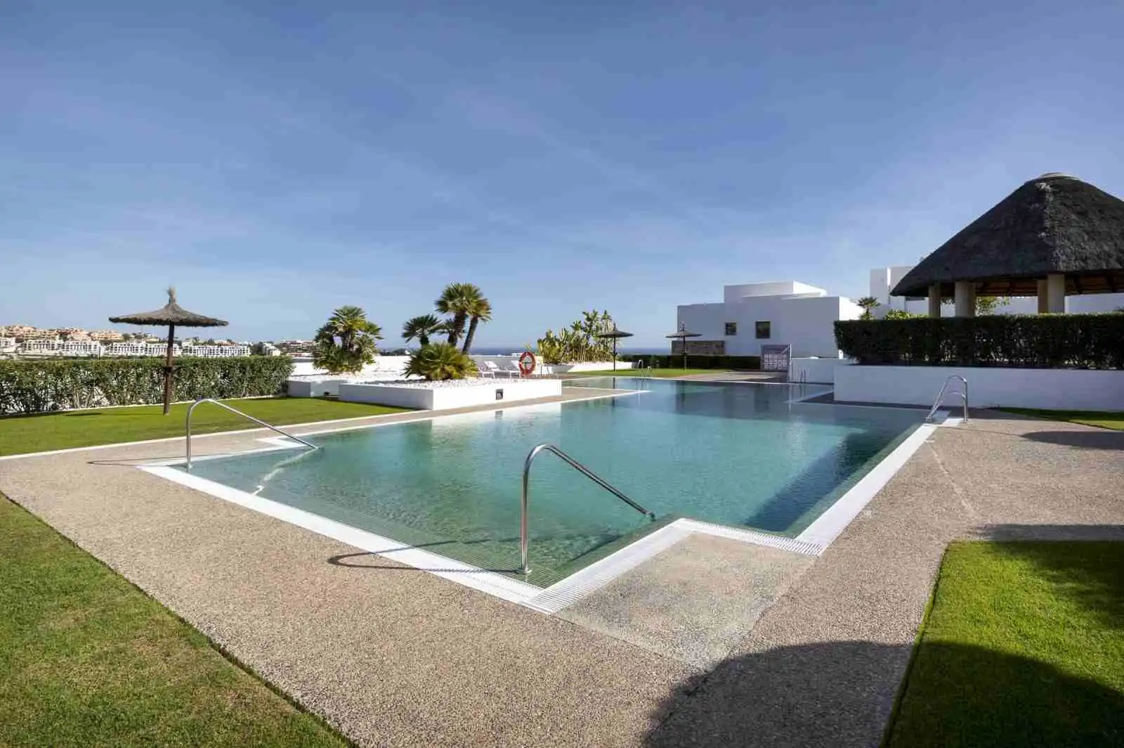 Swimming pool of Apartments for sale in Málaga  with Terrace, Storage room and Furnished
