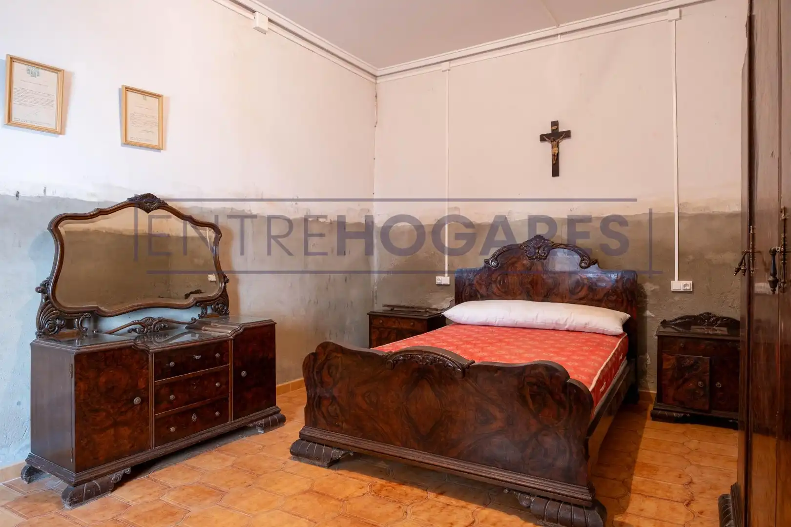Habitación de Finca rústica en venta en Alfara del Patriarca con Terraza, Trastero y Balcón