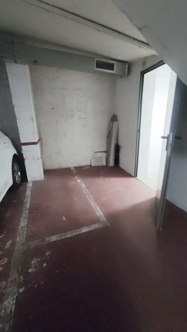 Garage zum Verkauf in Mollet del Vallès