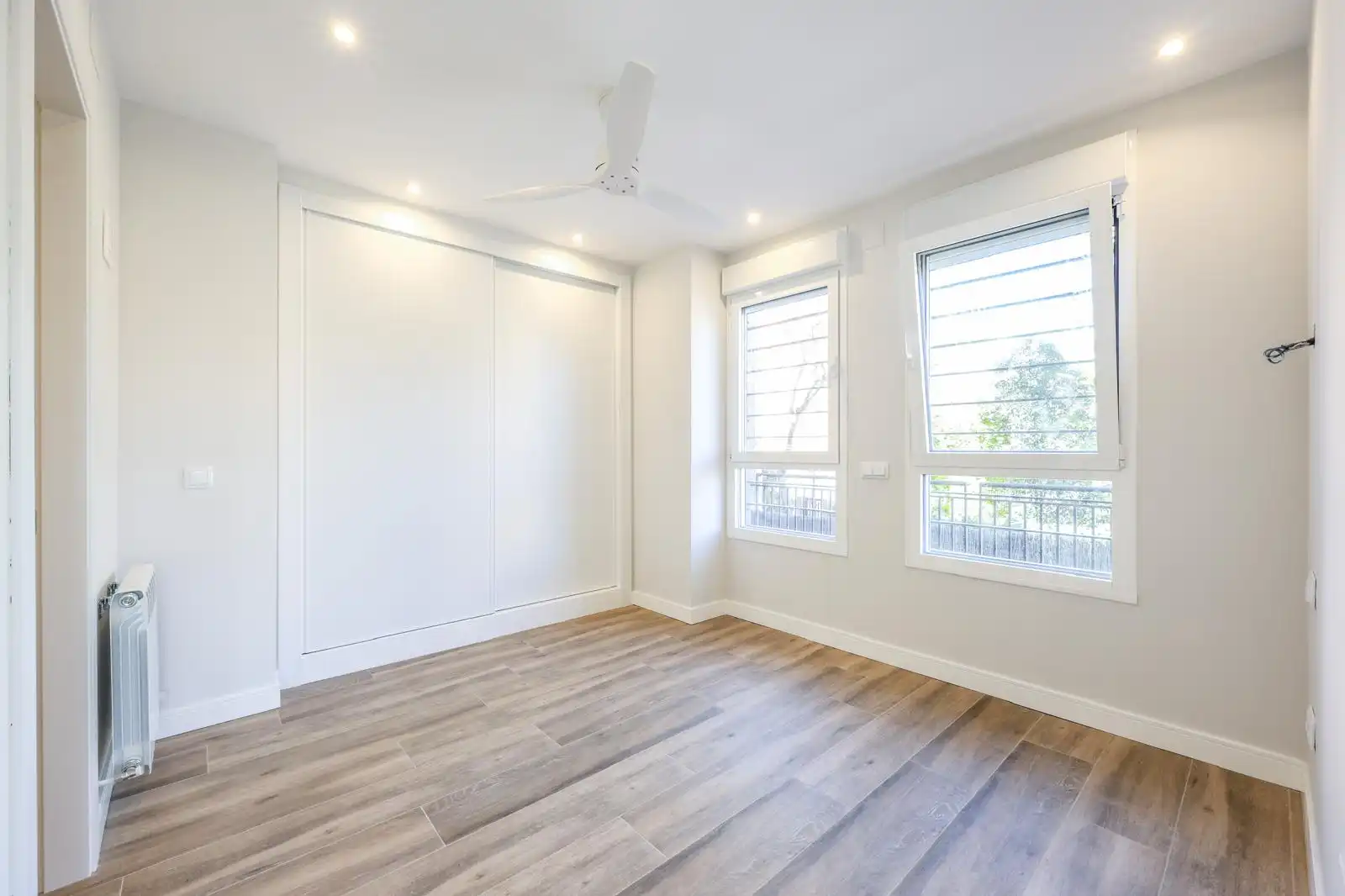 Bedroom of Flat for sale in Madrid  with Heating, Oven and Washing machine