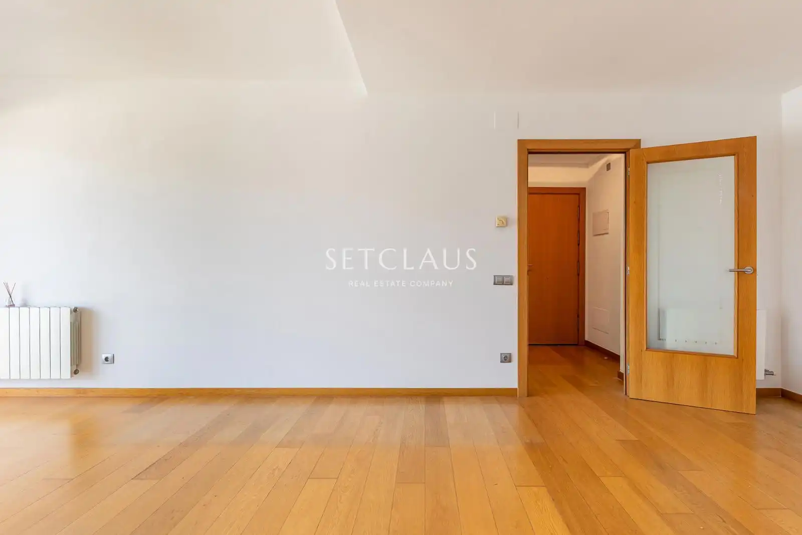 Bedroom of Flat for sale in Badalona  with Air Conditioner, Heating and Terrace